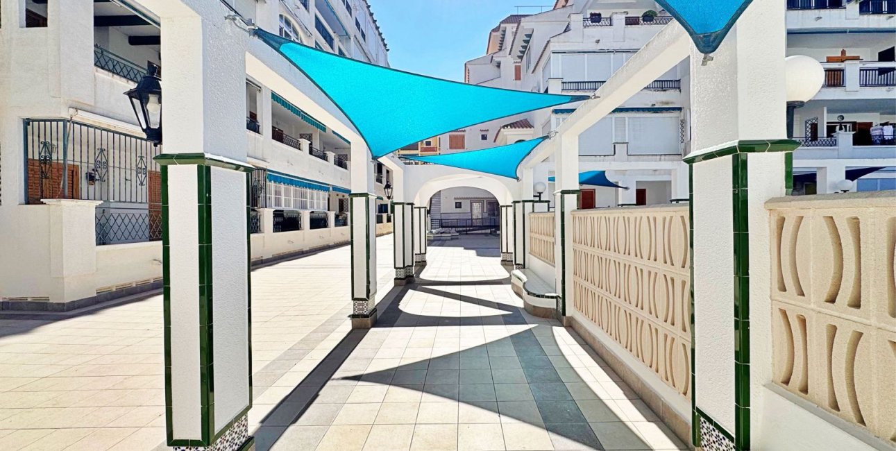 Resale - Apartment / flat -
Torrevieja - La Mata