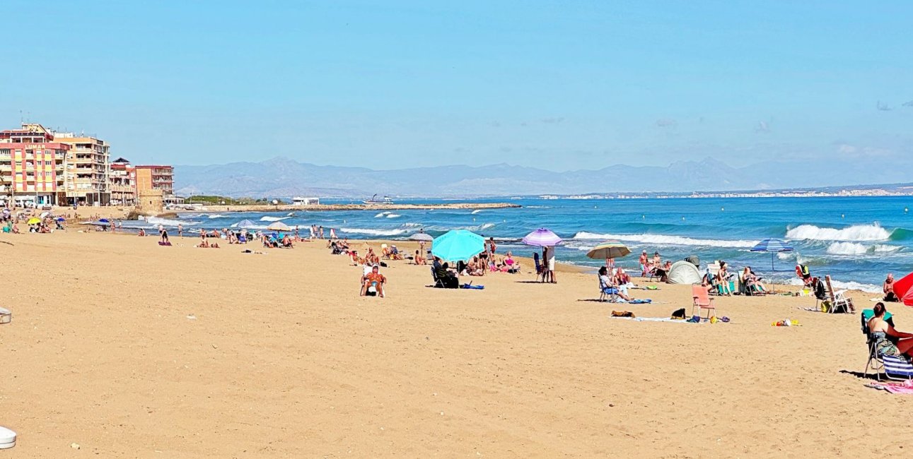 Resale - Apartment / flat -
Torrevieja - La Mata