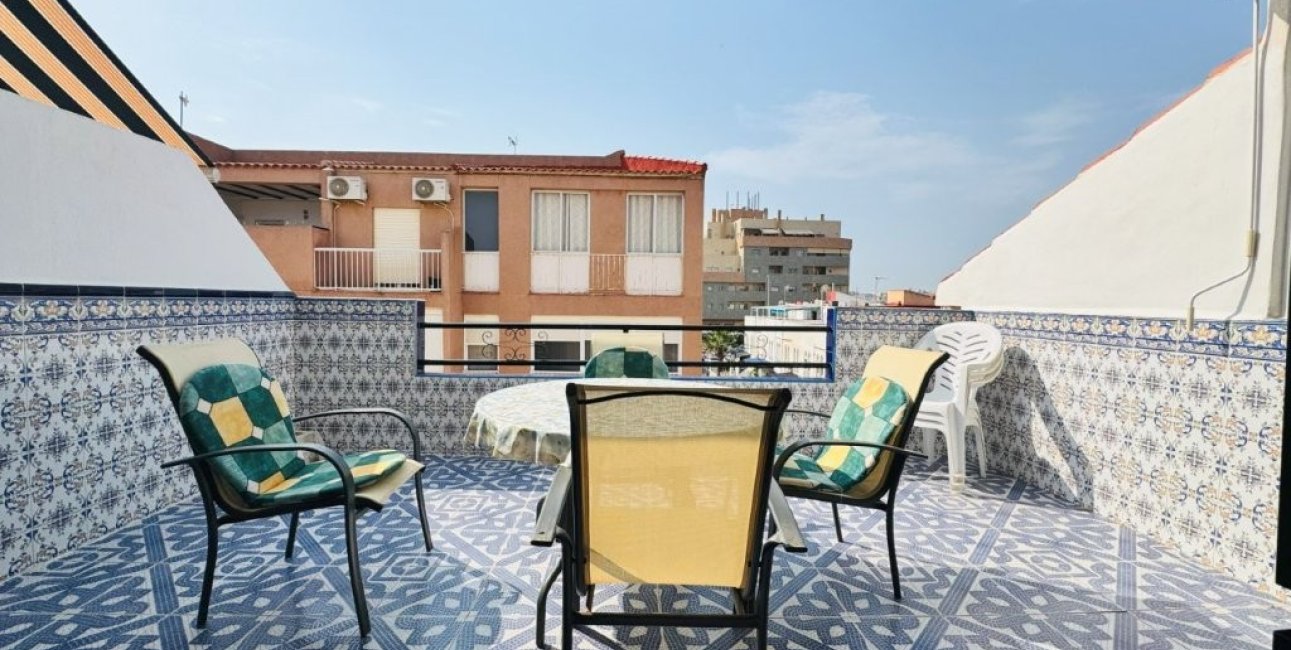 Resale - Apartment / flat -
Torrevieja - La Mata