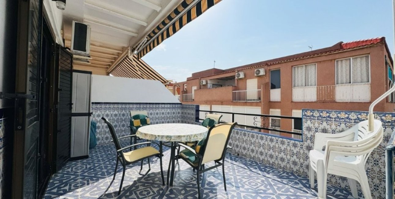 Resale - Apartment / flat -
Torrevieja - La Mata