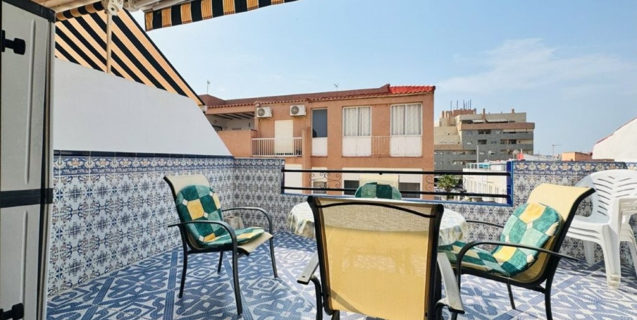 Resale - Apartment / flat -
Torrevieja - La Mata