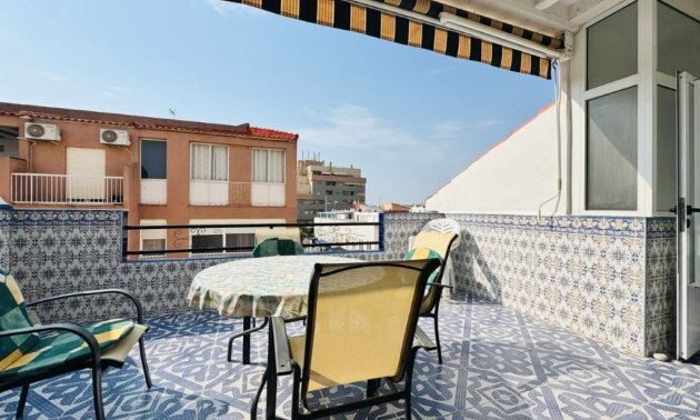 Resale - Apartment / flat -
Torrevieja - La Mata