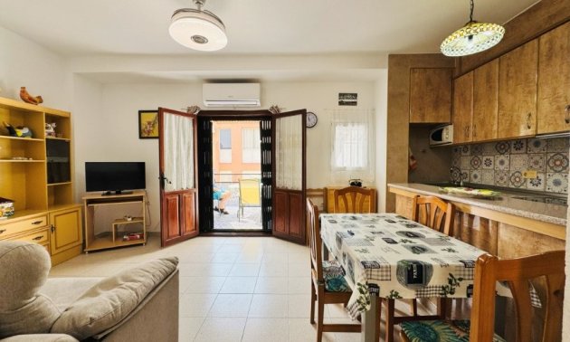 Resale - Apartment / flat -
Torrevieja - La Mata