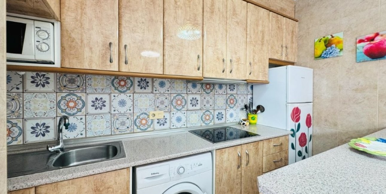 Resale - Apartment / flat -
Torrevieja - La Mata