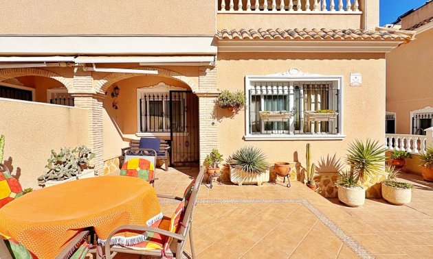 Resale - Townhouse -
Orihuela Costa - Villamartín