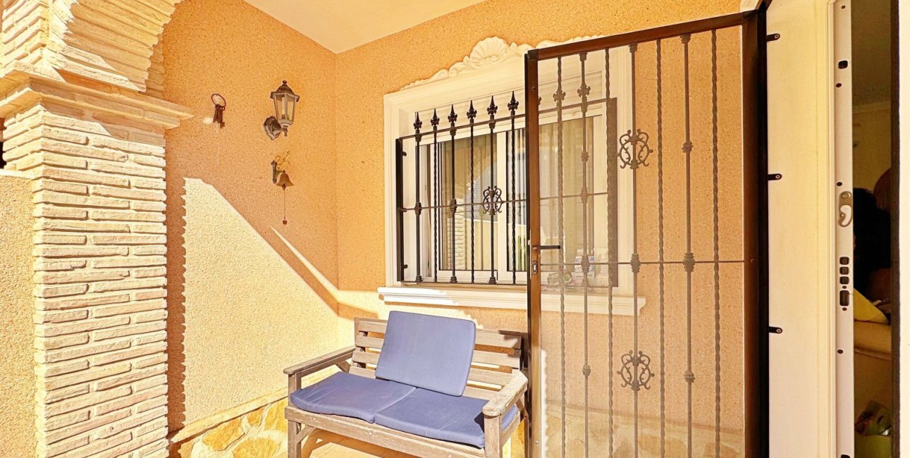 Resale - Townhouse -
Orihuela Costa - Villamartín