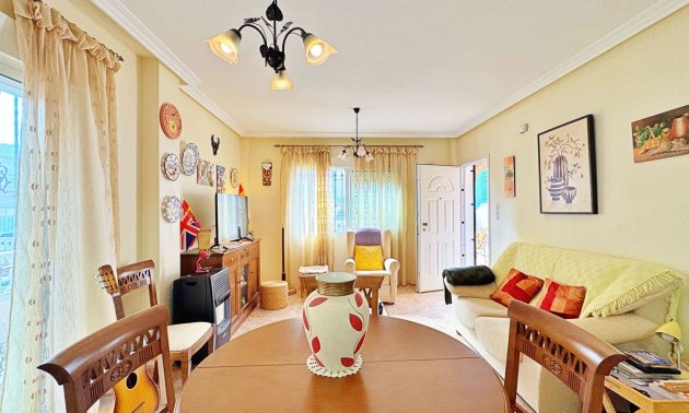 Resale - Townhouse -
Orihuela Costa - Villamartín