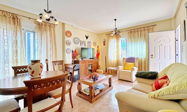 Resale - Townhouse -
Orihuela Costa - Villamartín