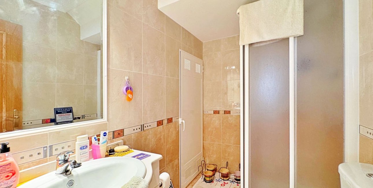 Resale - Townhouse -
Orihuela Costa - Villamartín