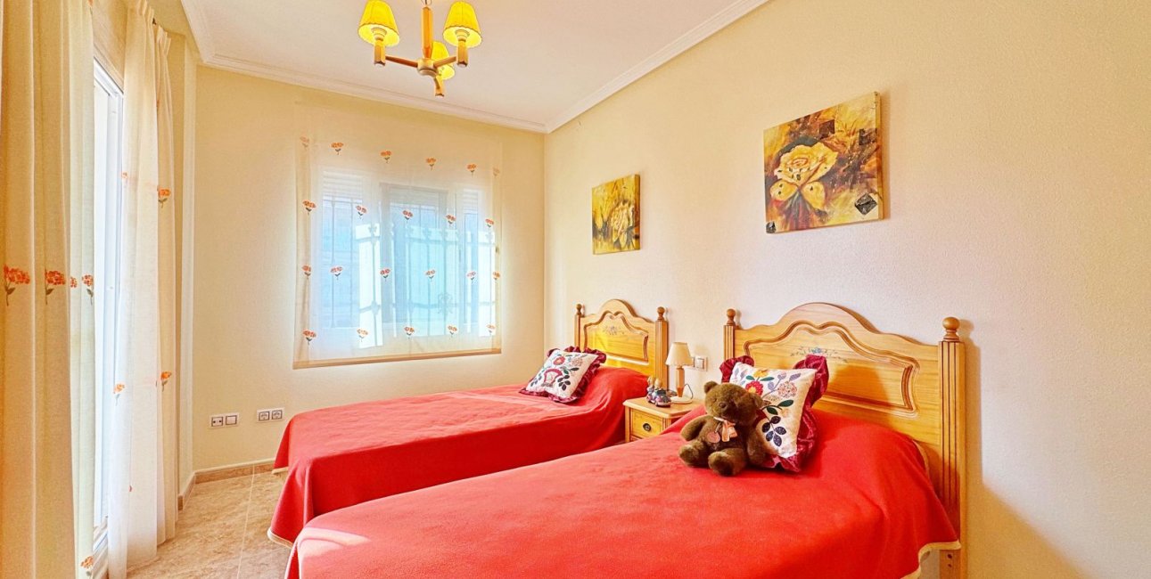 Resale - Townhouse -
Orihuela Costa - Villamartín