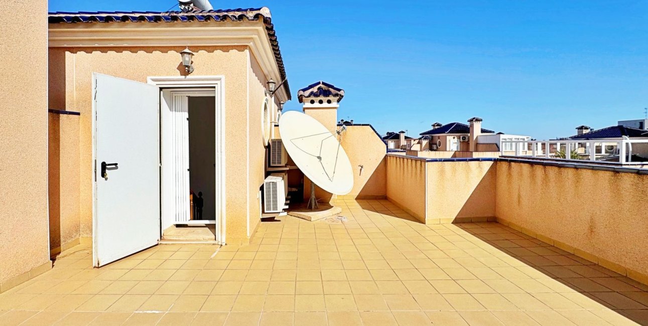 Resale - Townhouse -
Orihuela Costa - Villamartín