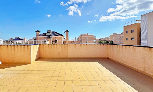 Resale - Townhouse -
Orihuela Costa - Villamartín
