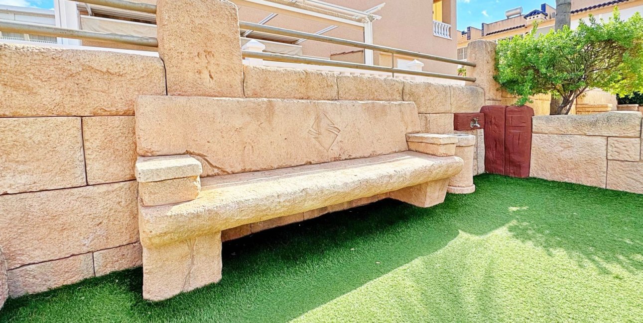 Resale - Townhouse -
Orihuela Costa - Villamartín