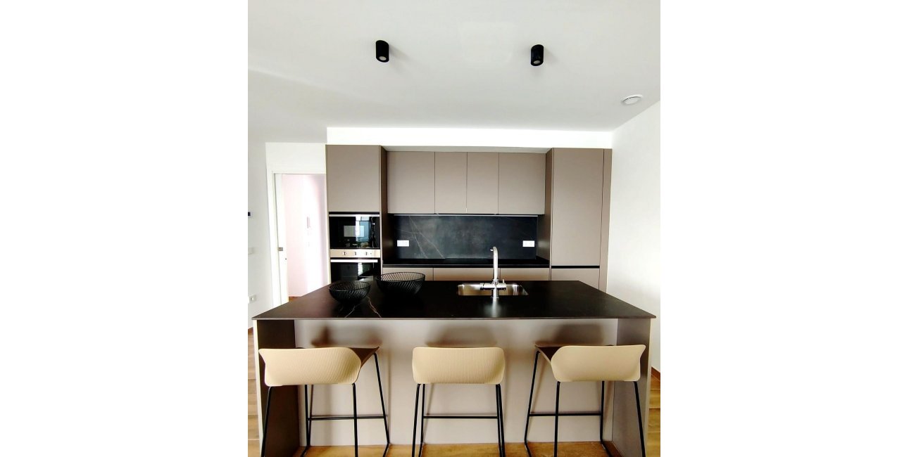 Rynek pierwotny - Willa -
Polop - PAU 1