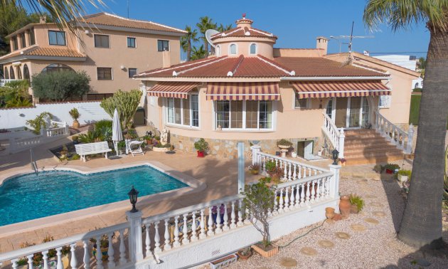 Reventa - Villa -
Ciudad Quesada - Ciudad Quesada - Town