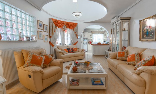 Reventa - Villa -
Ciudad Quesada - Ciudad Quesada - Town