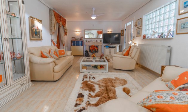 Reventa - Villa -
Ciudad Quesada - Ciudad Quesada - Town