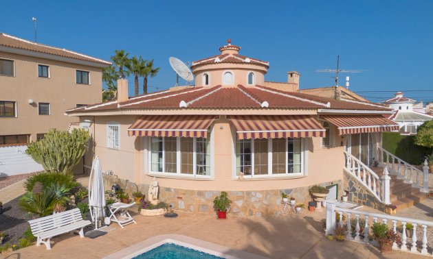 Reventa - Villa -
Ciudad Quesada - Ciudad Quesada - Town