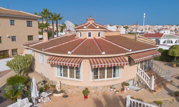 Reventa - Villa -
Ciudad Quesada - Ciudad Quesada - Town