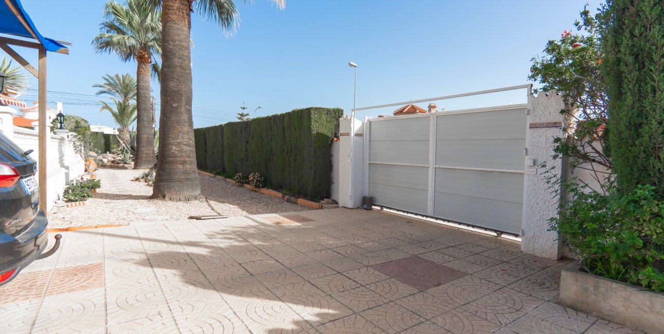 Reventa - Villa -
Ciudad Quesada - Ciudad Quesada - Town