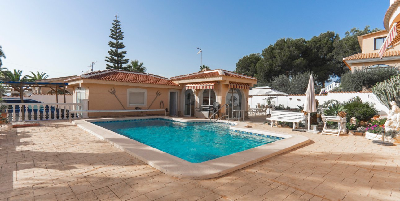 Reventa - Villa -
Ciudad Quesada - Ciudad Quesada - Town