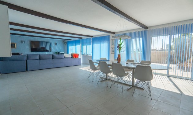 Resale - Country House -
Los Montesinos - Los Montesinos - Country