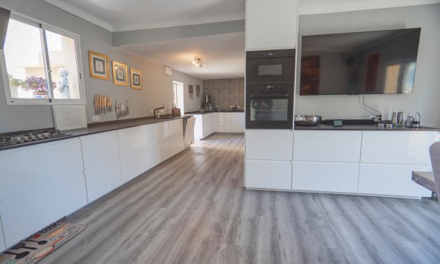 Resale - Country House -
Los Montesinos - Los Montesinos - Country