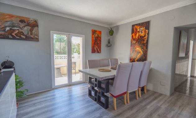 Resale - Country House -
Los Montesinos - Los Montesinos - Country