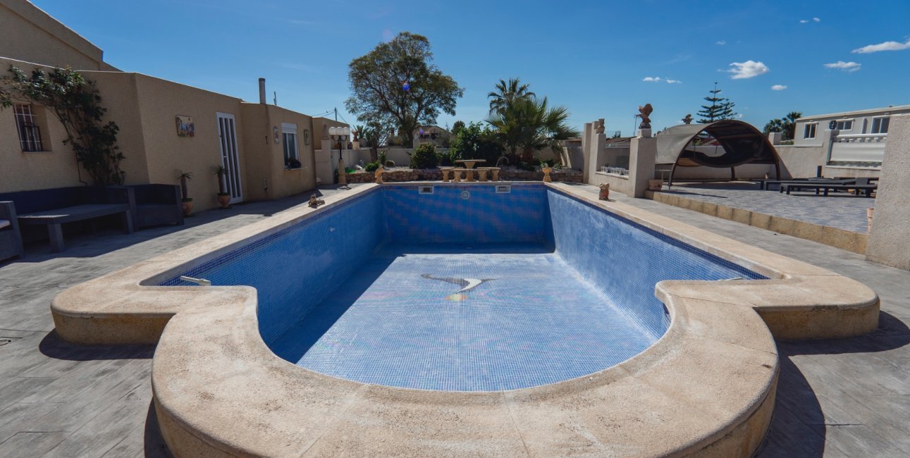 Resale - Country House -
Los Montesinos - Los Montesinos - Country