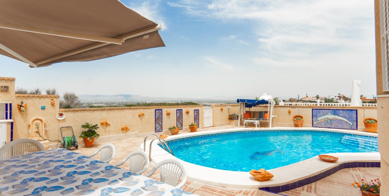 Reventa - Villa -
Ciudad Quesada - La Marquesa