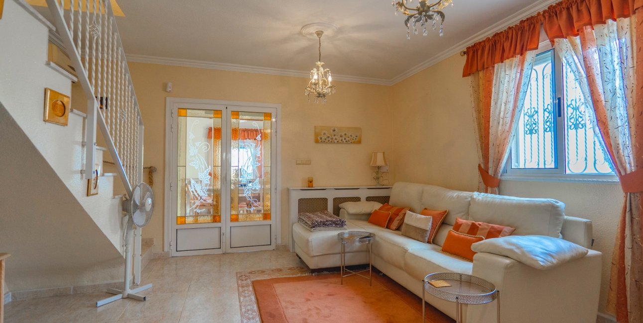 Reventa - Villa -
Ciudad Quesada - La Marquesa