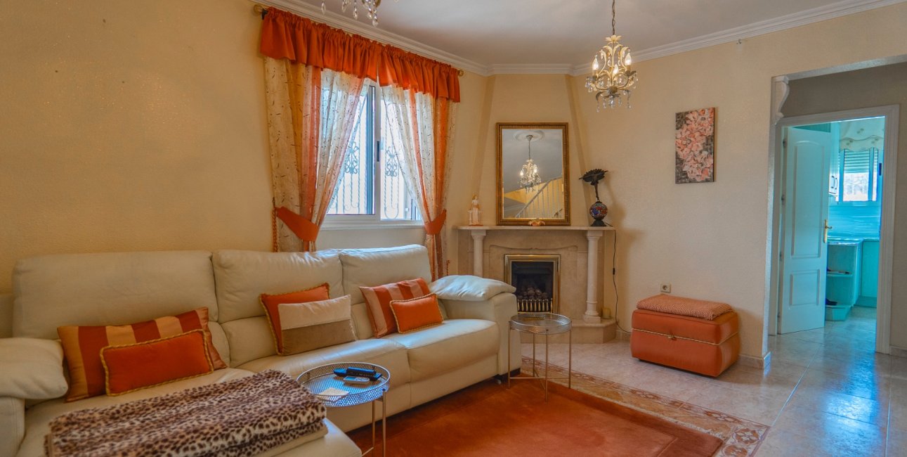 Reventa - Villa -
Ciudad Quesada - La Marquesa