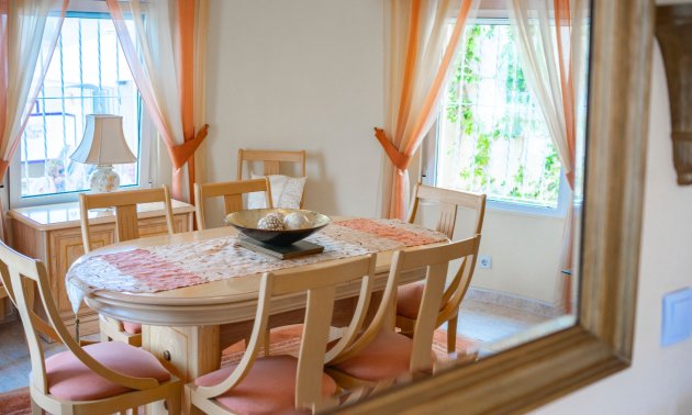 Reventa - Villa -
Ciudad Quesada - La Marquesa