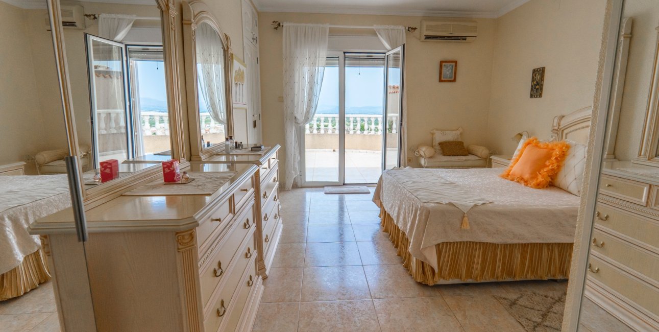 Reventa - Villa -
Ciudad Quesada - La Marquesa