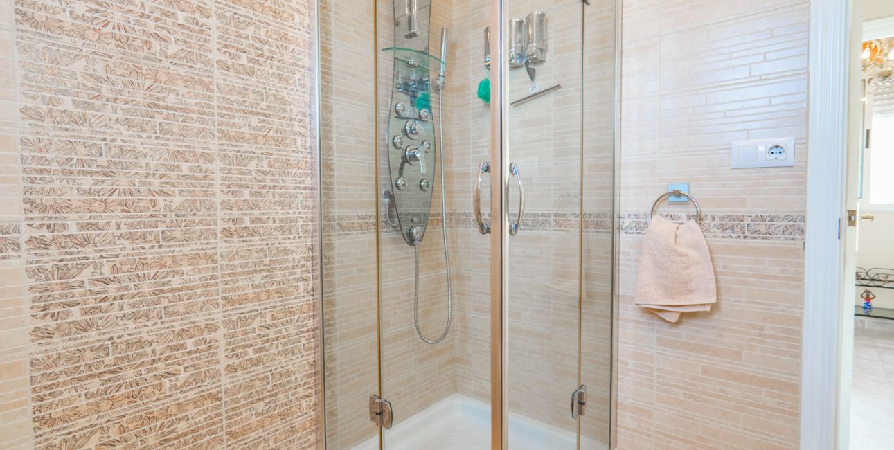 Reventa - Villa -
Ciudad Quesada - La Marquesa