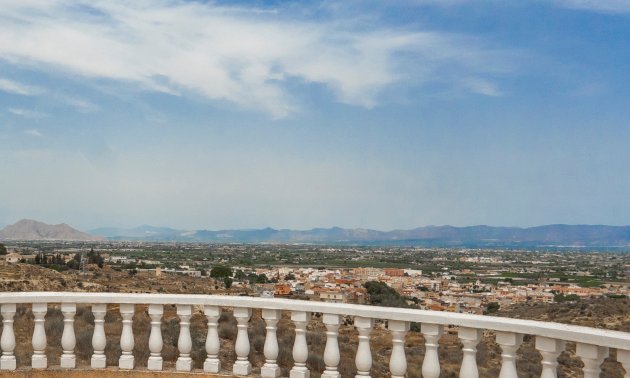 Reventa - Villa -
Ciudad Quesada - La Marquesa