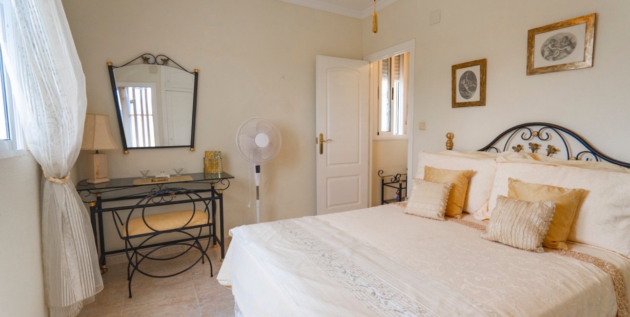 Reventa - Villa -
Ciudad Quesada - La Marquesa