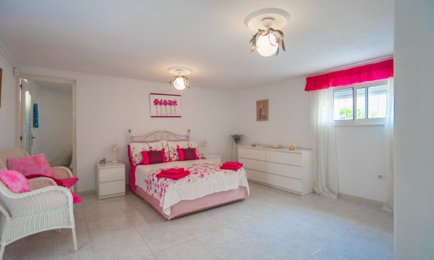 Reventa - Villa -
Ciudad Quesada - La Marquesa