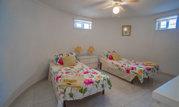 Reventa - Villa -
Ciudad Quesada - La Marquesa