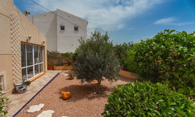 Reventa - Villa -
Ciudad Quesada - La Marquesa