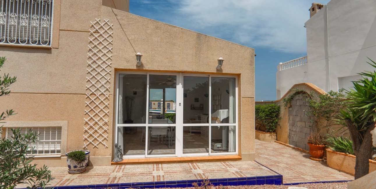 Reventa - Villa -
Ciudad Quesada - La Marquesa