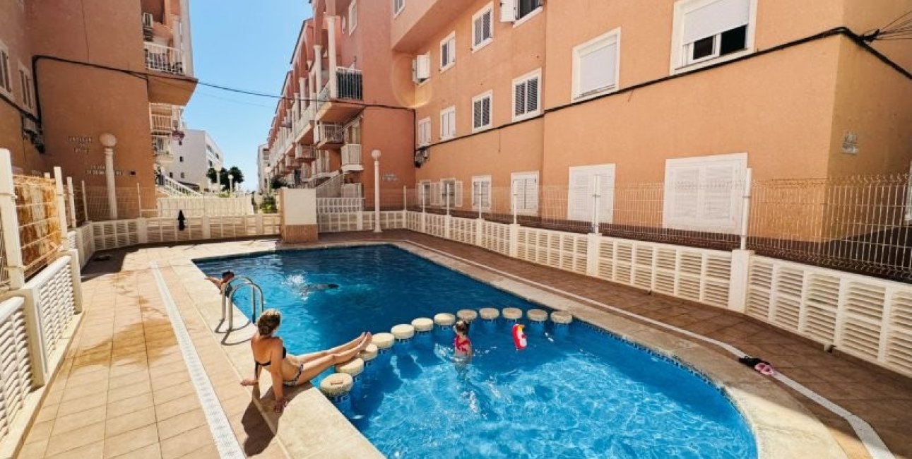 Reventa - Apartamento / piso -
Torrevieja - Puerto Romano