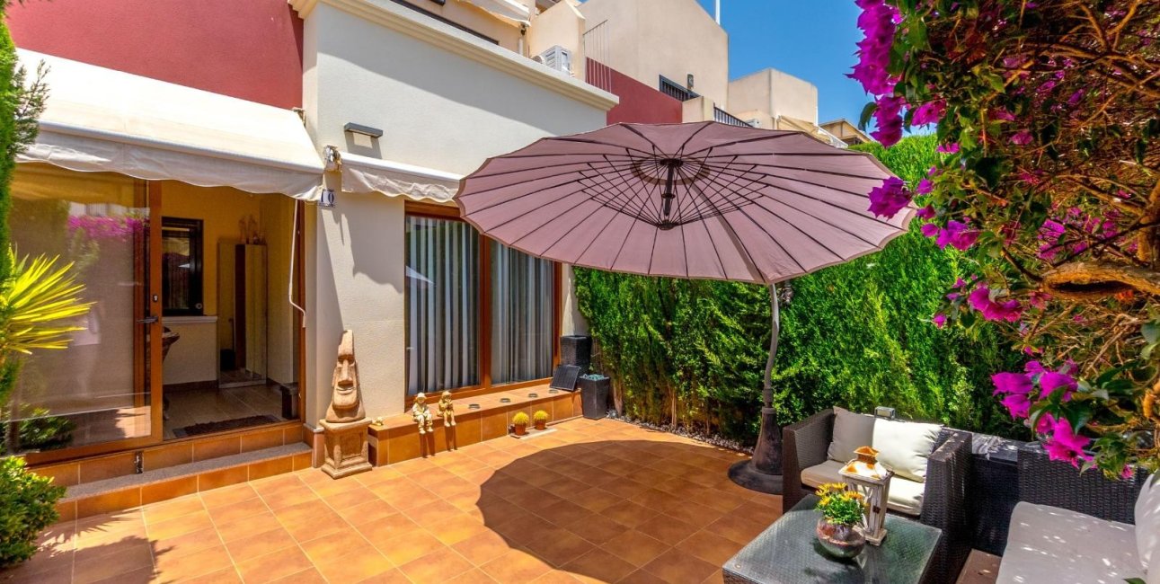 Reventa - Adosado -
Torrevieja - Aguas Nuevas