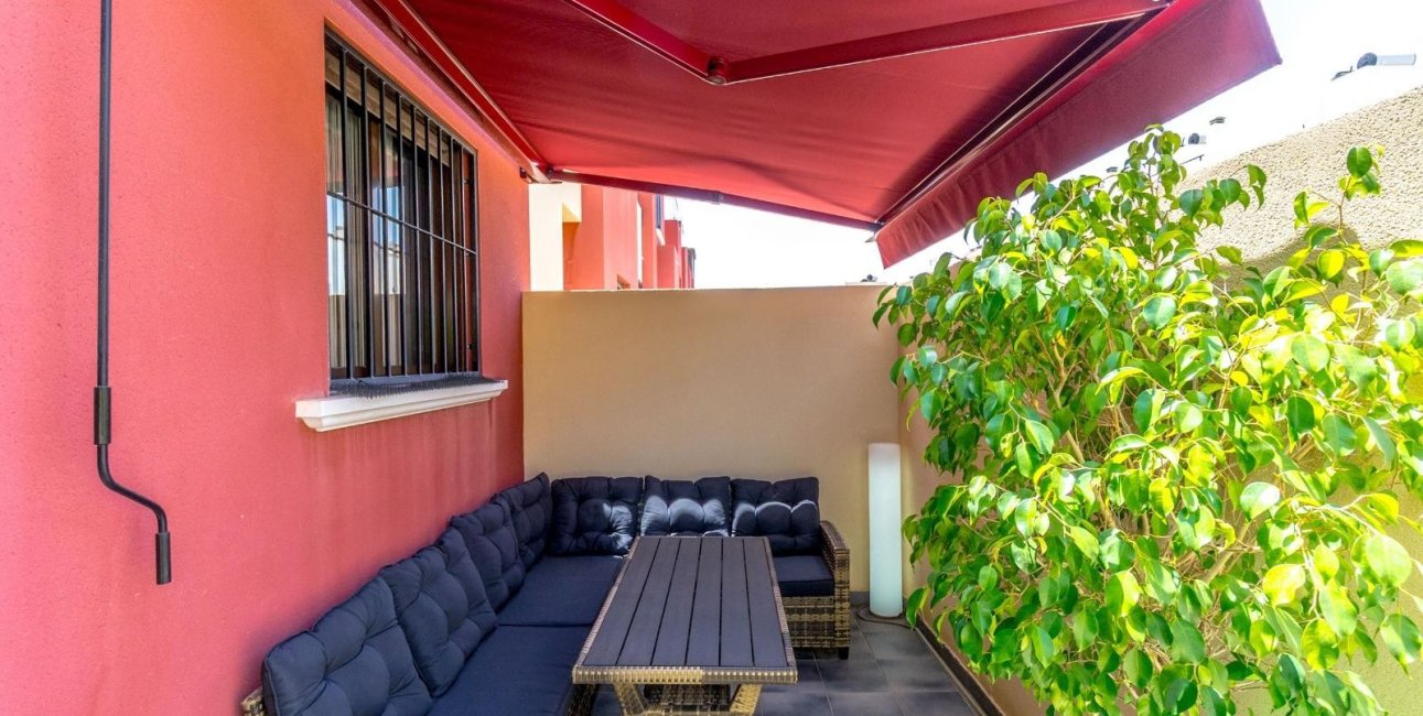 Reventa - Adosado -
Torrevieja - Aguas Nuevas