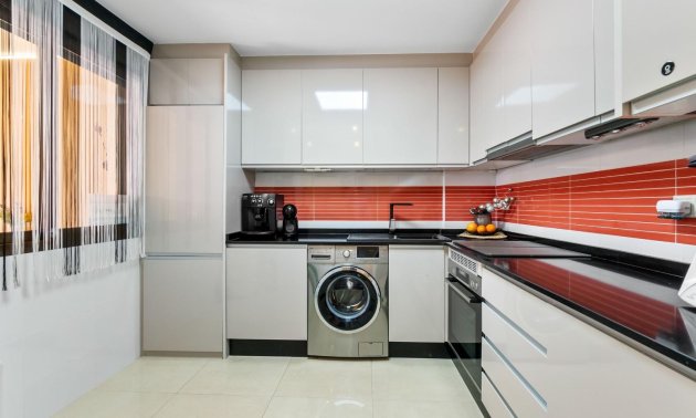 Reventa - Adosado -
Torrevieja - Aguas Nuevas