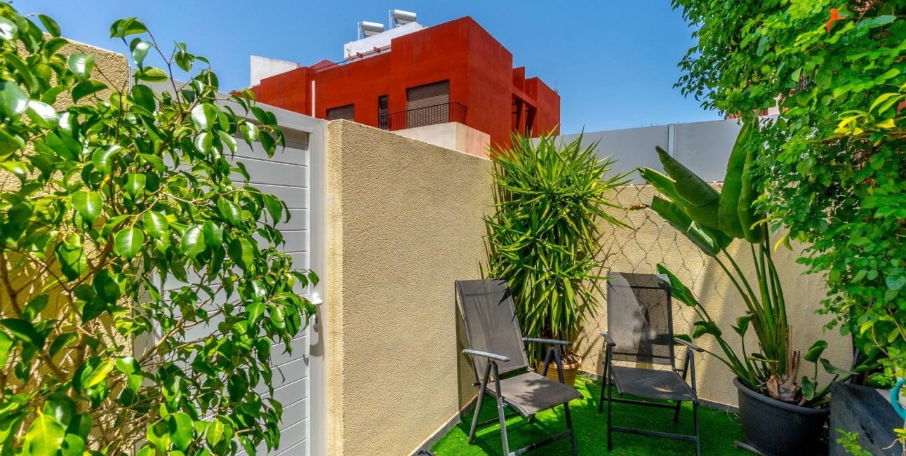 Reventa - Adosado -
Torrevieja - Aguas Nuevas