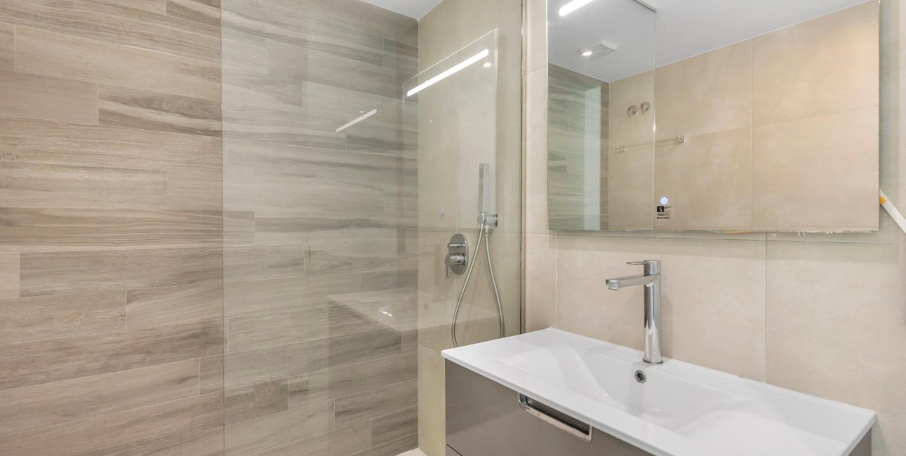 Resale - Bungalow -
Torrevieja - Los Balcones - Los Altos del Edén