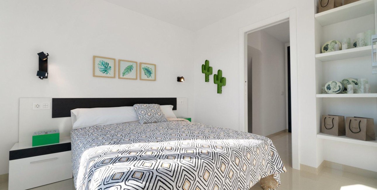 Obra nueva - Villa -
Los Montesinos - La Herrada