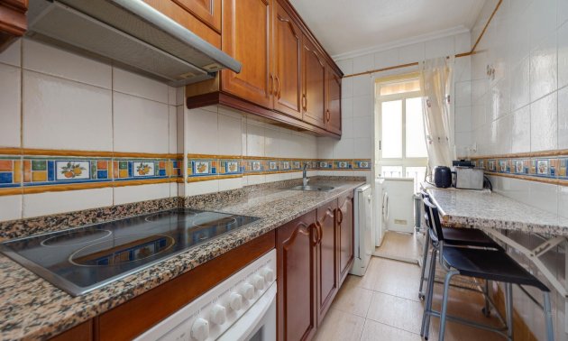 Resale - Apartment / flat -
Torrevieja - Centro