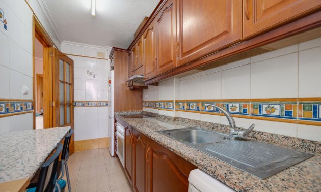 Resale - Apartment / flat -
Torrevieja - Centro
